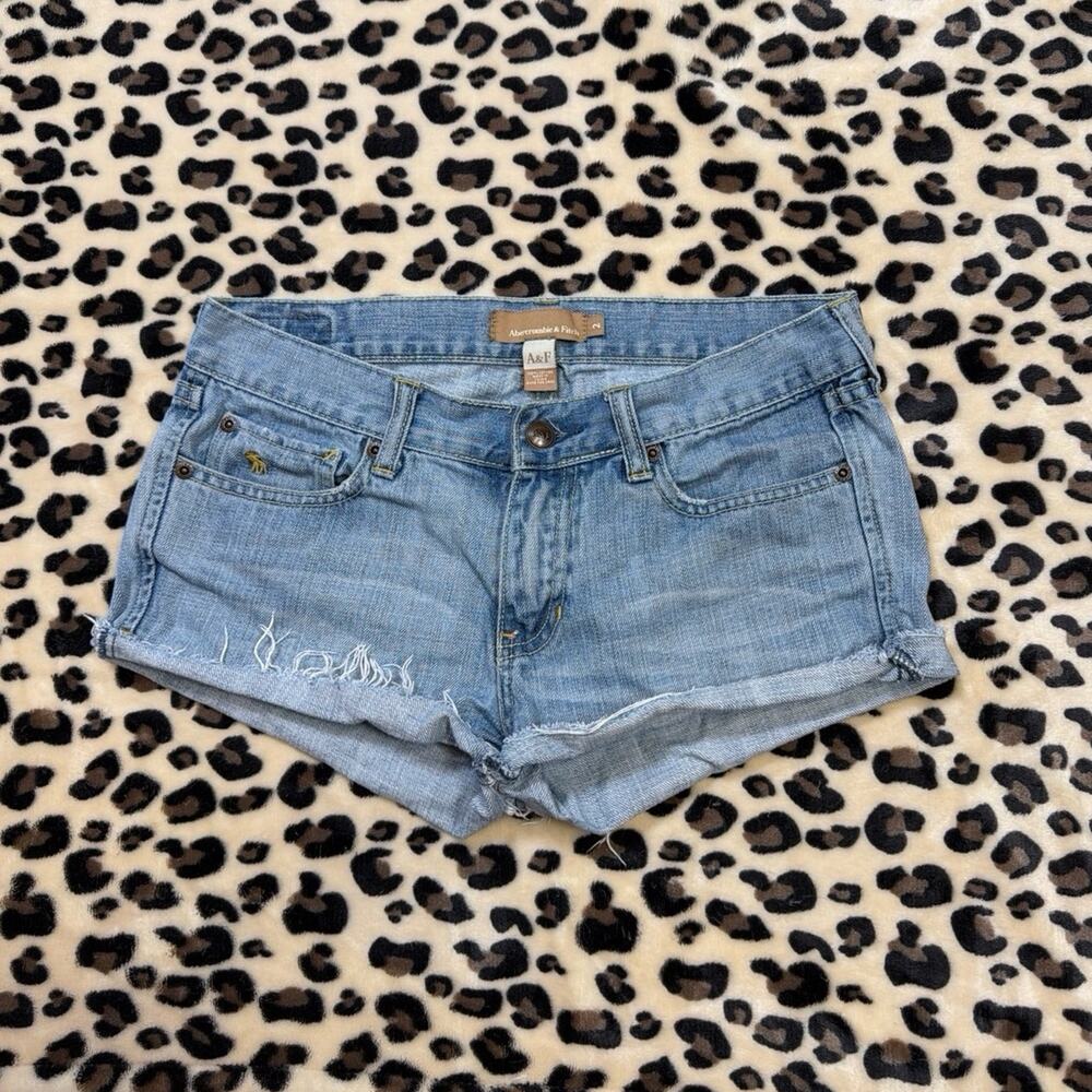 Abercrombie Fitch Low Rise Denim Shortie Shorts Light Wash Vintage Cutoff Size 2